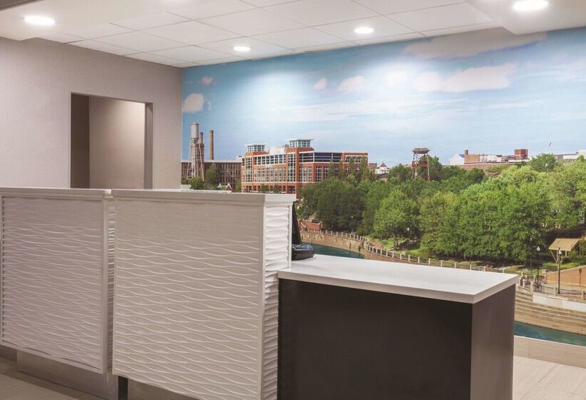 فندق La Quinta By Wyndham Columbus North