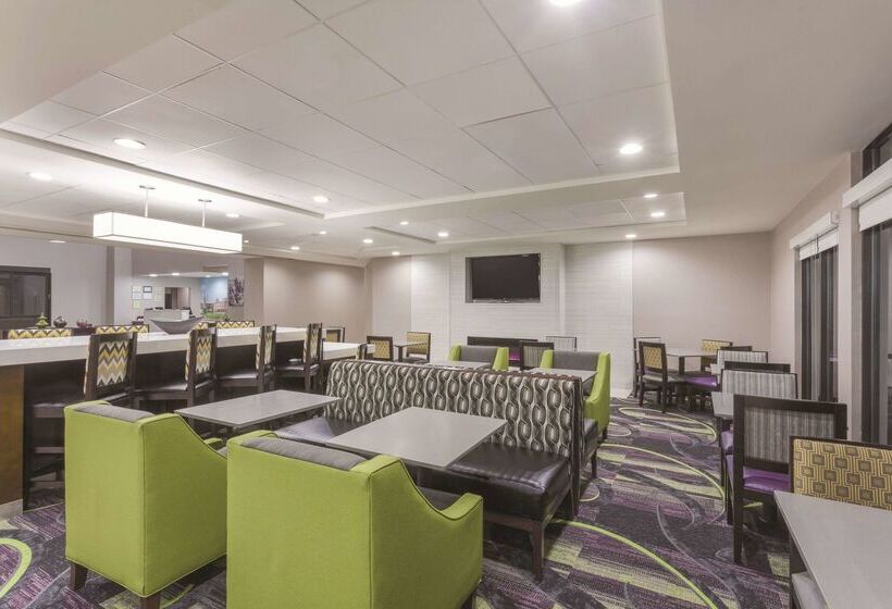 فندق La Quinta By Wyndham Columbus North