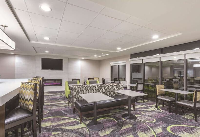 فندق La Quinta By Wyndham Columbus North