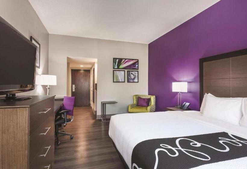 هتل La Quinta By Wyndham Columbus North
