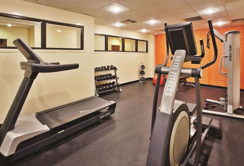 فندق La Quinta By Wyndham Florence