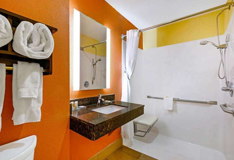 فندق La Quinta By Wyndham Florence