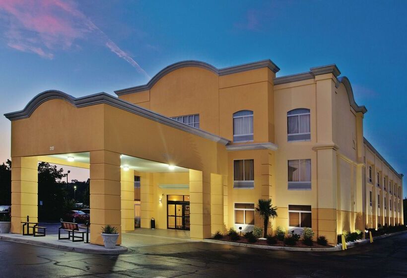 فندق La Quinta By Wyndham Florence