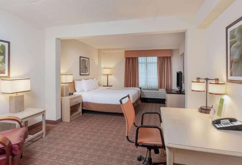 فندق La Quinta By Wyndham Garden City