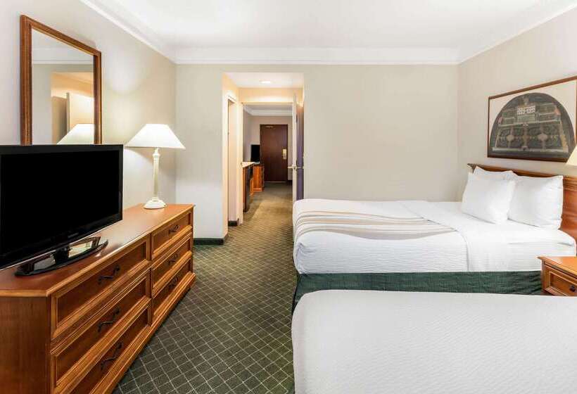 호텔 La Quinta By Wyndham Madison American Center