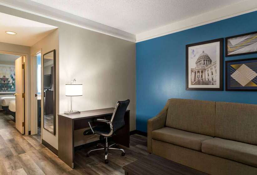 호텔 La Quinta By Wyndham Madison American Center