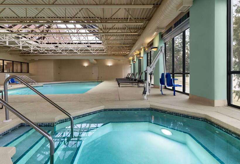 호텔 La Quinta By Wyndham Madison American Center