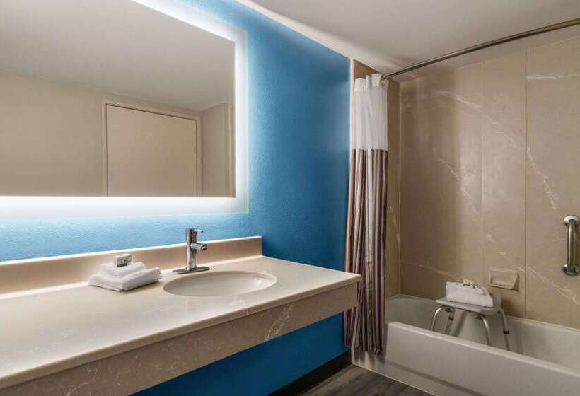 호텔 La Quinta By Wyndham Madison American Center