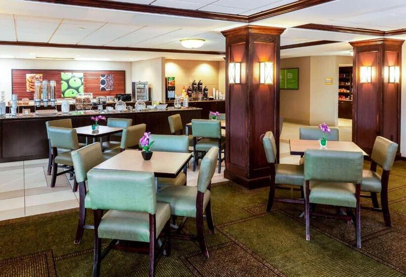 فندق La Quinta By Wyndham Milwaukee Bayshore Area