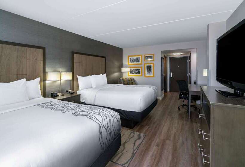 هتل La Quinta By Wyndham Raleigh Downtown North