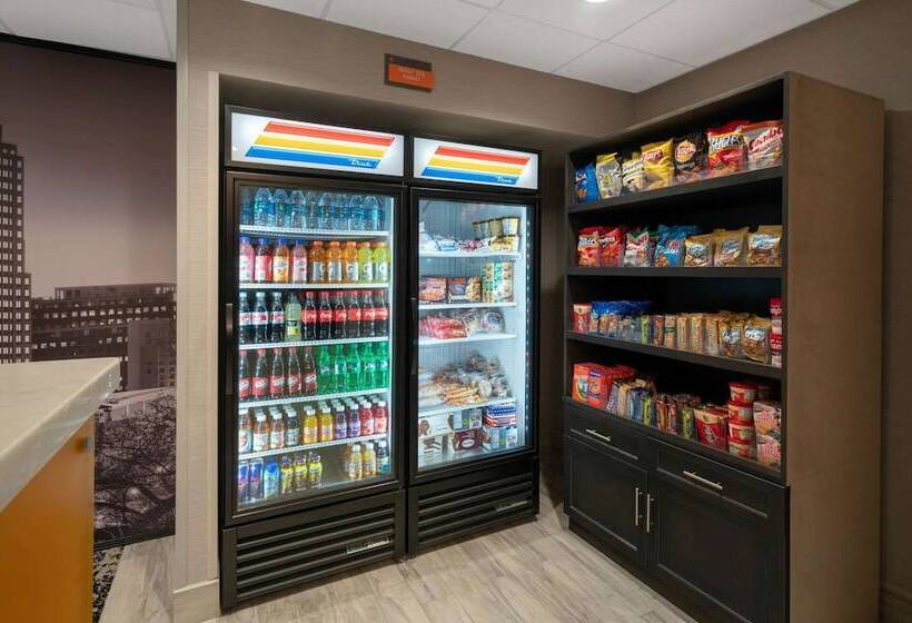 هتل La Quinta By Wyndham Raleigh Downtown North