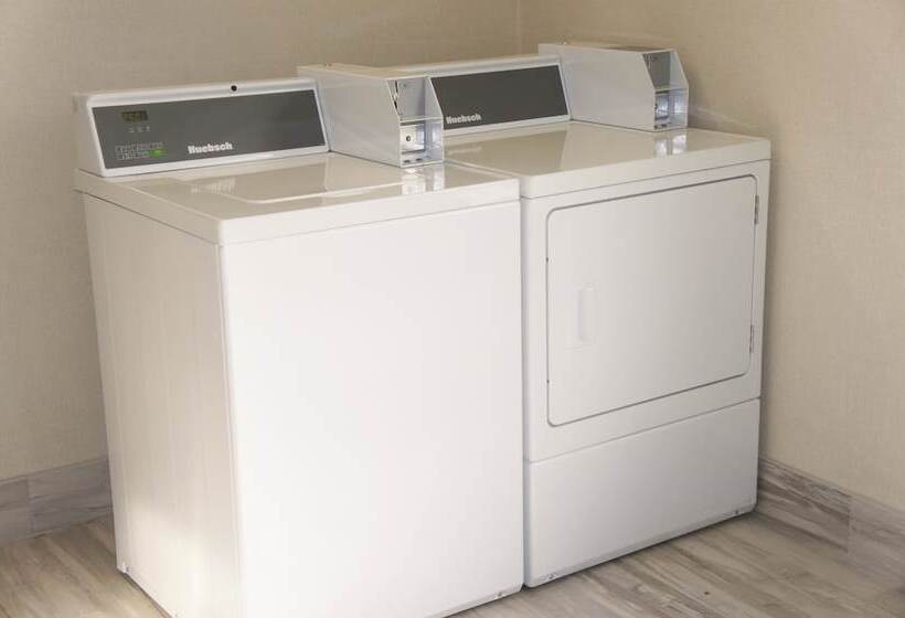 هتل La Quinta By Wyndham Raleigh Downtown North