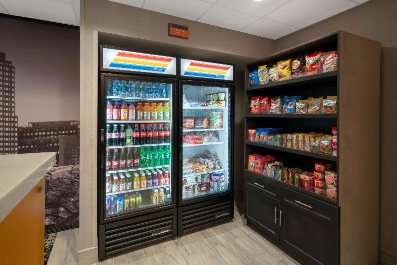 هتل La Quinta By Wyndham Raleigh Downtown North