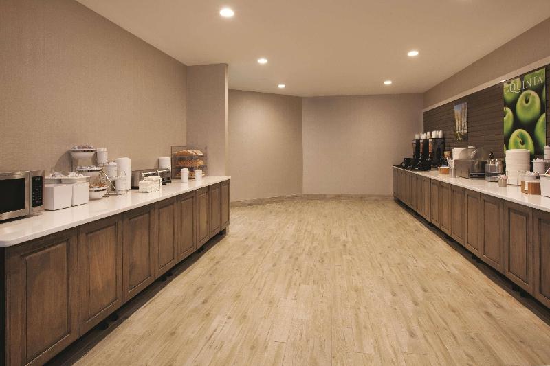 Отель La Quinta By Wyndham Williamsburg Historic Area