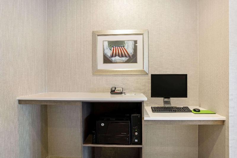 호텔 La Quinta By Wyndham Williamsburg Historic Area