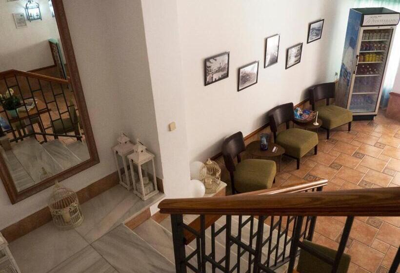 Отель Mediterraneo Carihuela