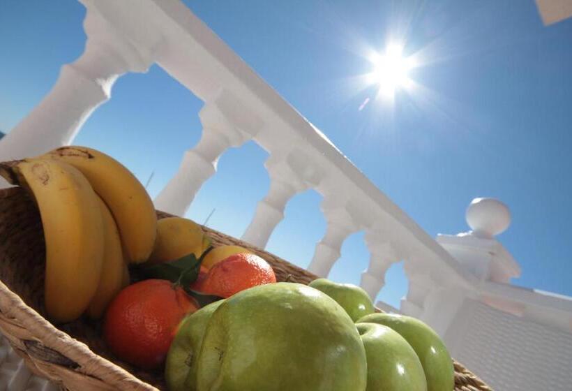 Отель Mediterraneo Carihuela