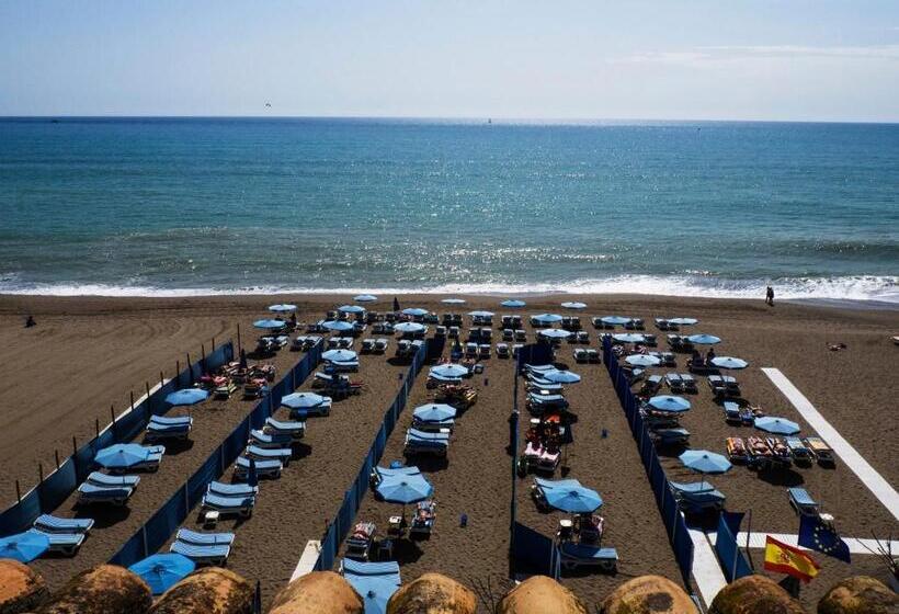 Отель Mediterraneo Carihuela