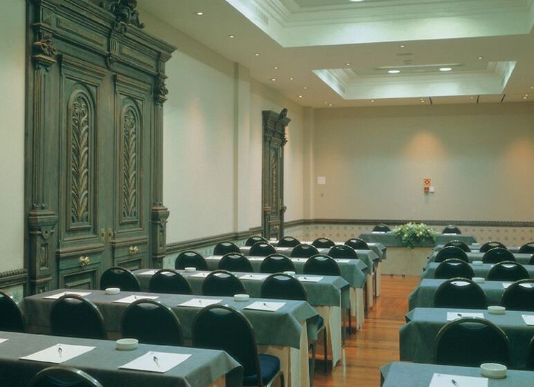 هتل NH Collection Vigo