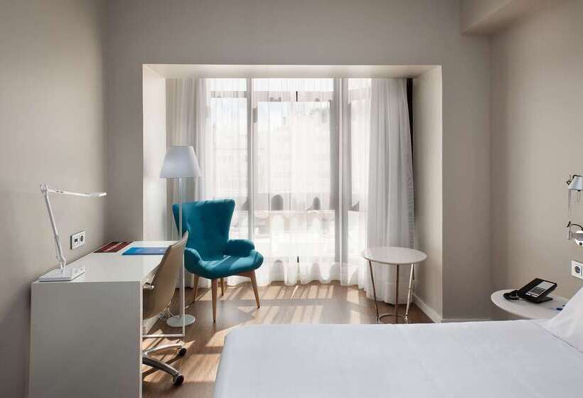 בית מלון כפרי NH Las Palmas Playa Las Canteras