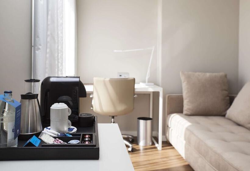 בית מלון כפרי NH Las Palmas Playa Las Canteras