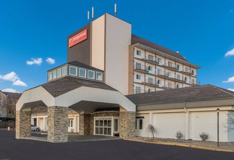 בית מלון כפרי Orangewood Inn & Suites Kansas City Airport