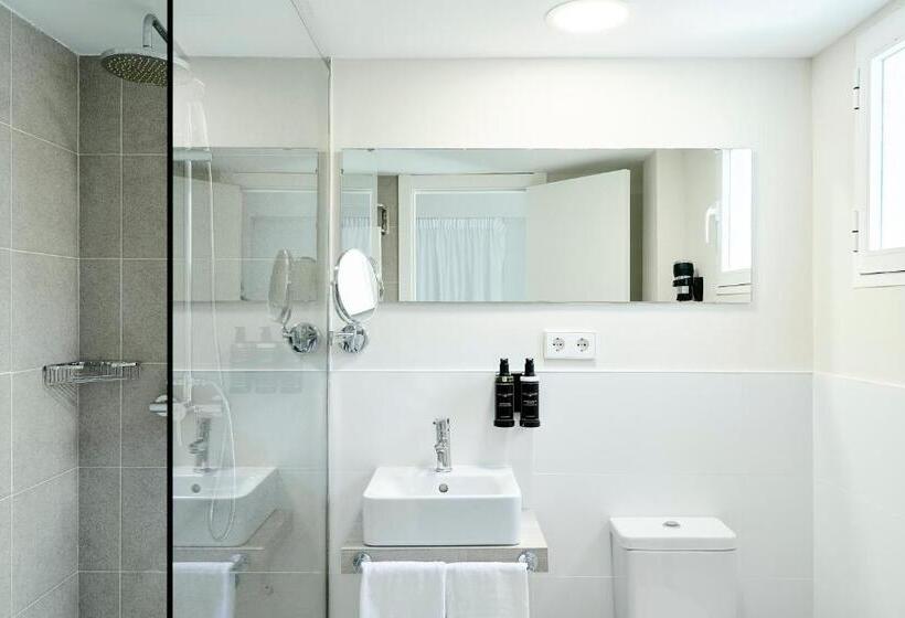 ホテル Exe Portals Nous