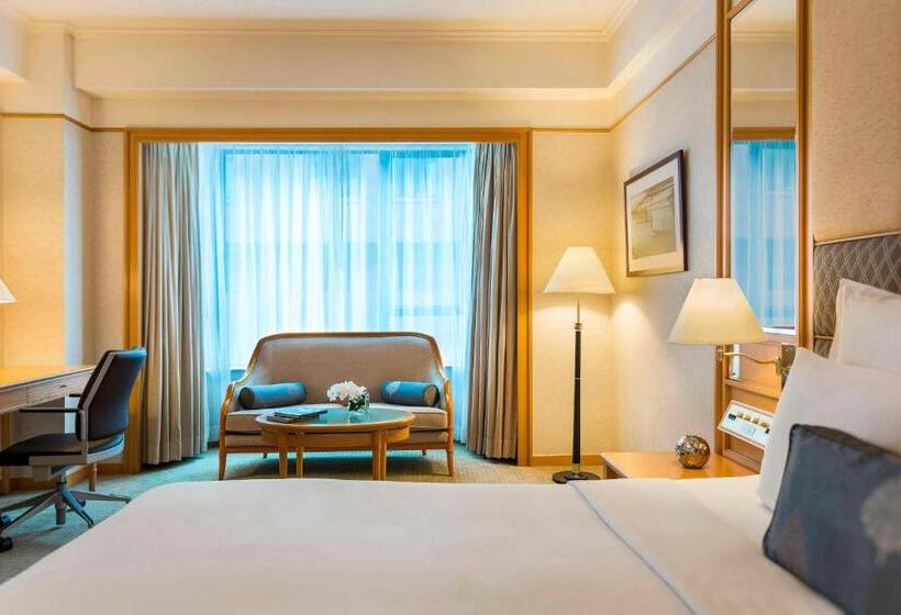 Renaissance Riverside Hotel Saigon