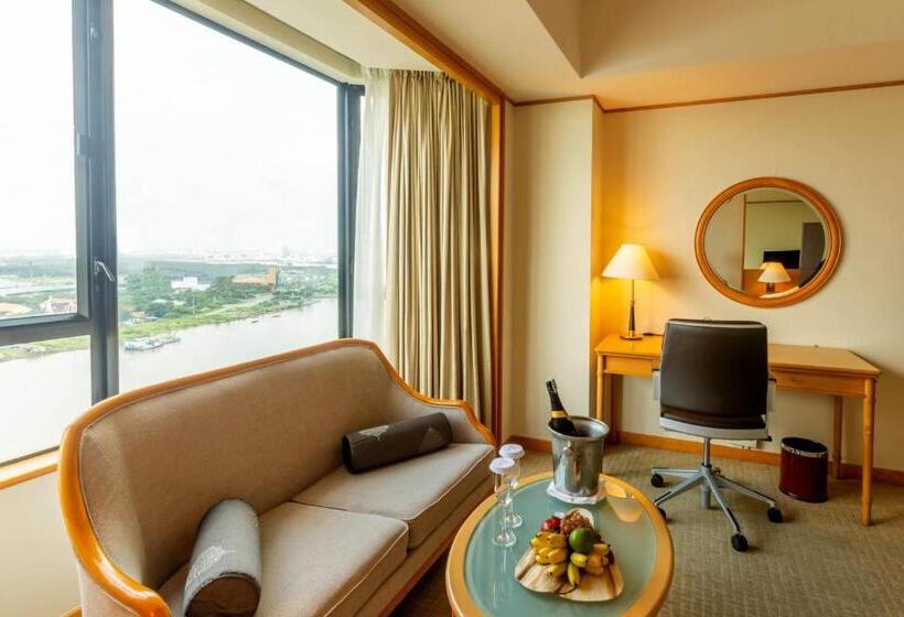 Renaissance Riverside Hotel Saigon