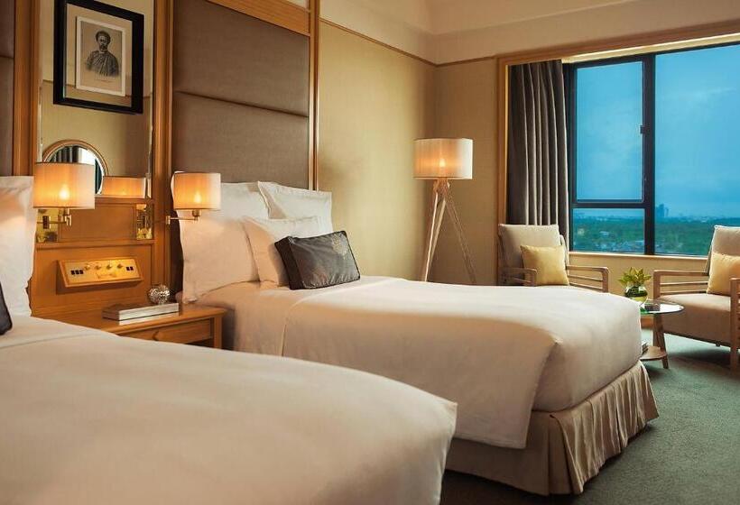 Renaissance Riverside Hotel Saigon