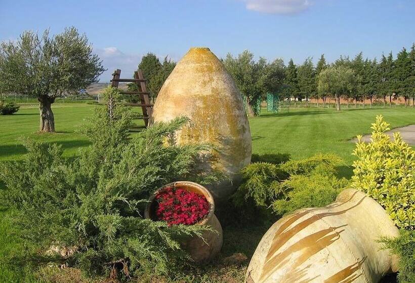 田舎風ホテル San Camilo