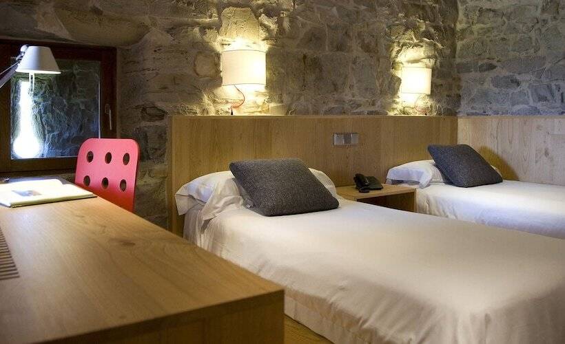 هتل Torre De Villademoros