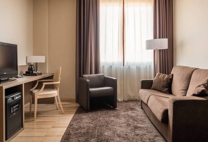 فندق Sb Ciutat Tarragona