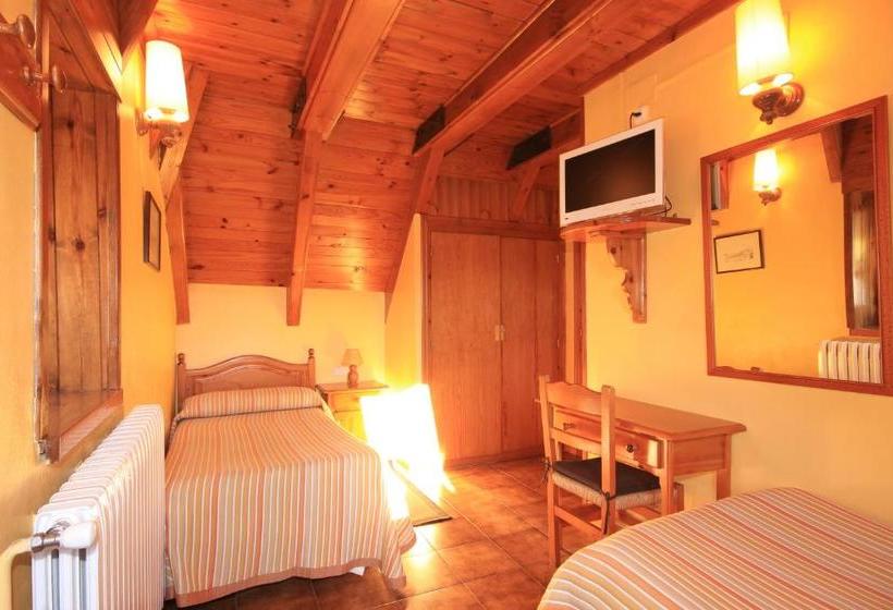 בית מלון כפרי Hostal Y Apartamento Seixes