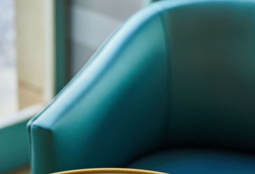 Отель Silken Reino De Aragon