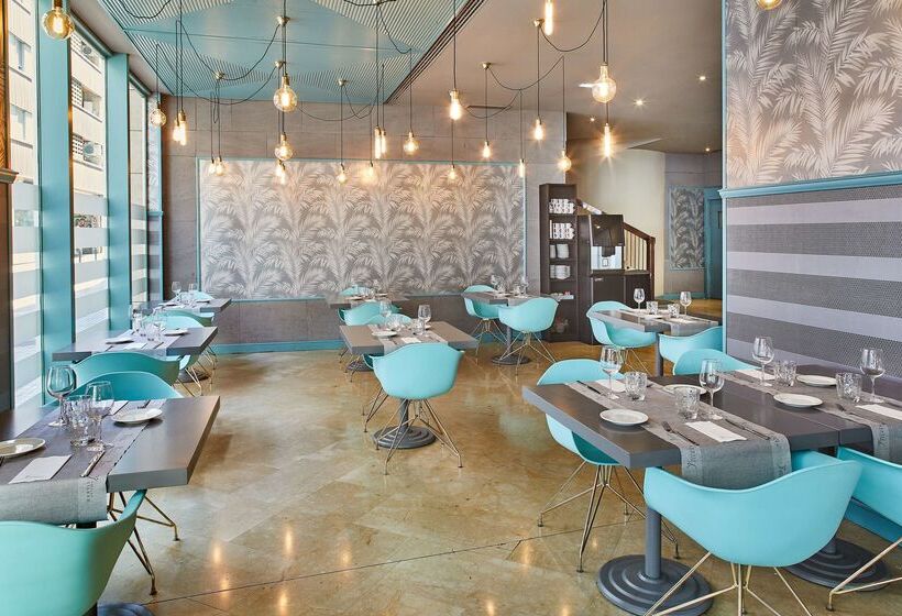 Отель Silken Reino De Aragon