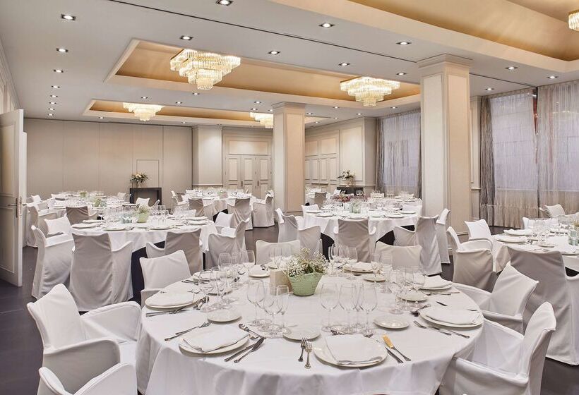 Отель Silken Reino De Aragon