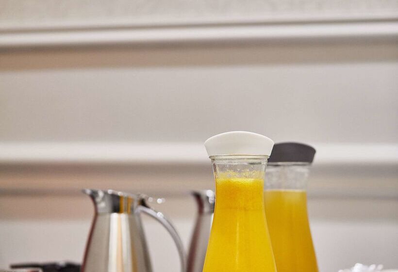 Отель Silken Reino De Aragon