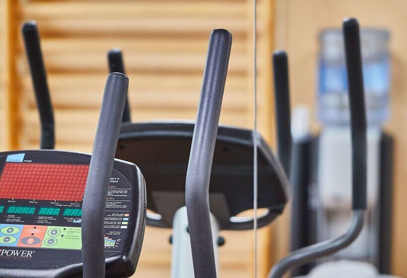 Отель Silken Reino De Aragon