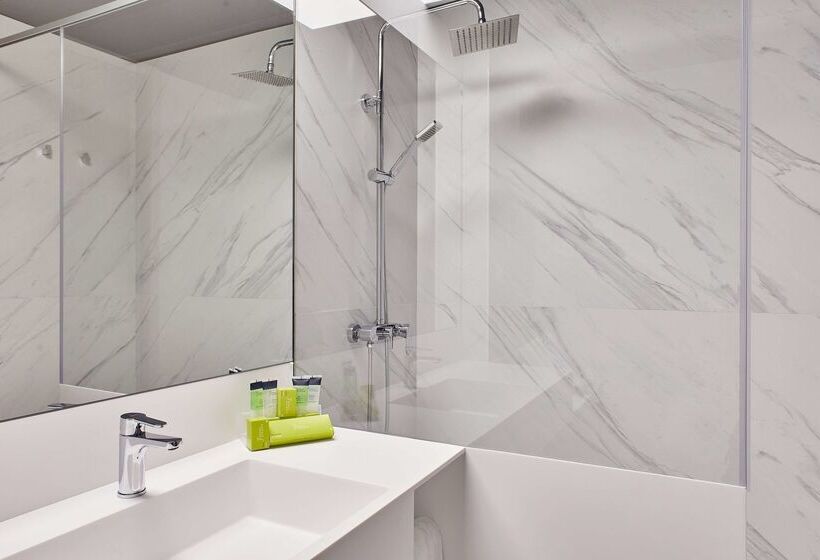 هتل Silken Reino De Aragon