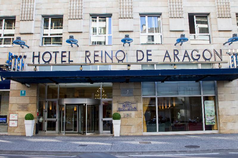 Отель Silken Reino De Aragon