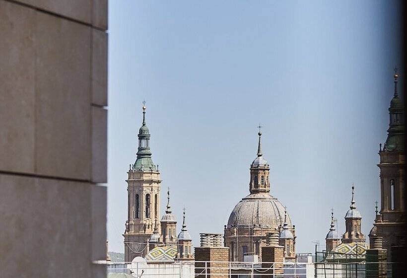 Отель Silken Reino De Aragon