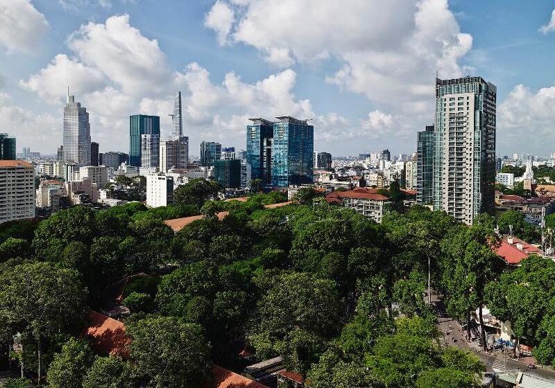 هتل Sofitel Saigon Plaza