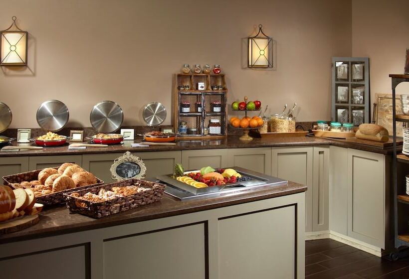 هتل Omni Riverfront New Orleans