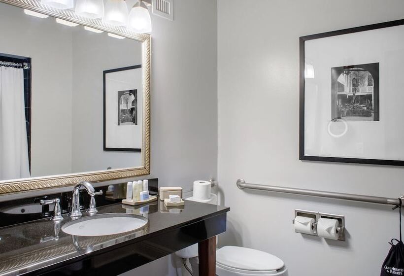 هتل Omni Riverfront New Orleans