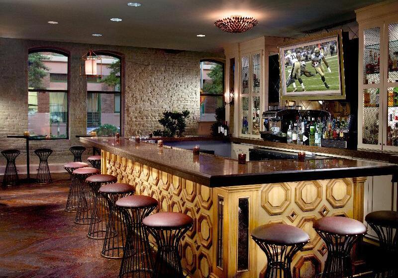 هتل Omni Riverfront New Orleans