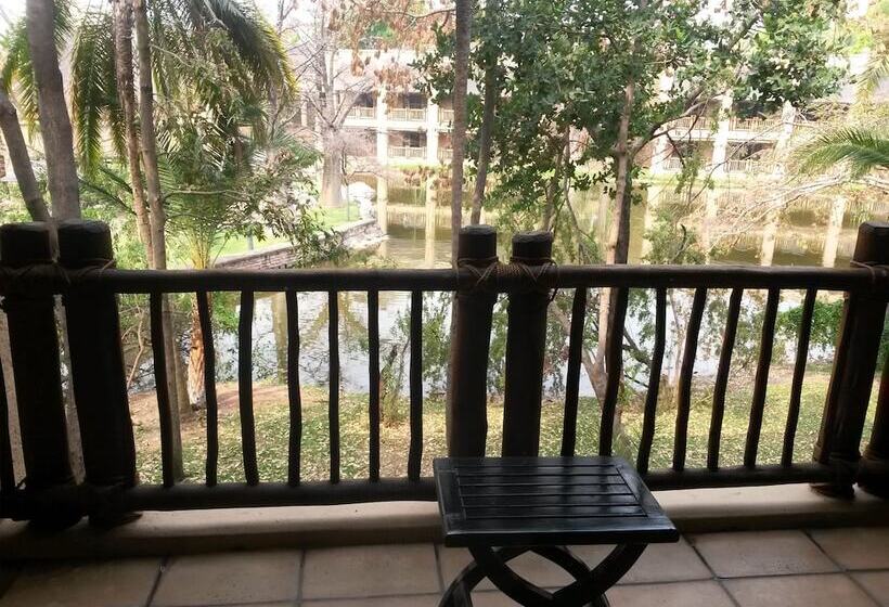 Отель The Victoria Falls