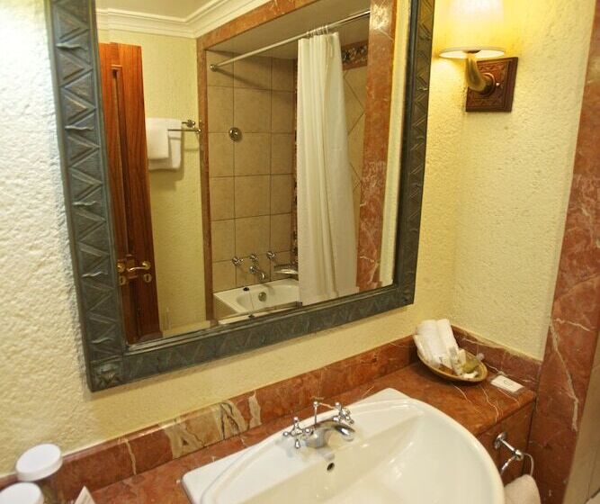 Отель The Victoria Falls