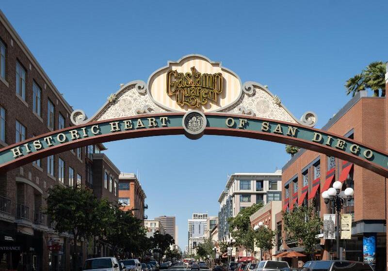 هتل The Westin San Diego Bayview