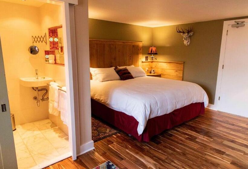 فندق The Woodstocker B&b